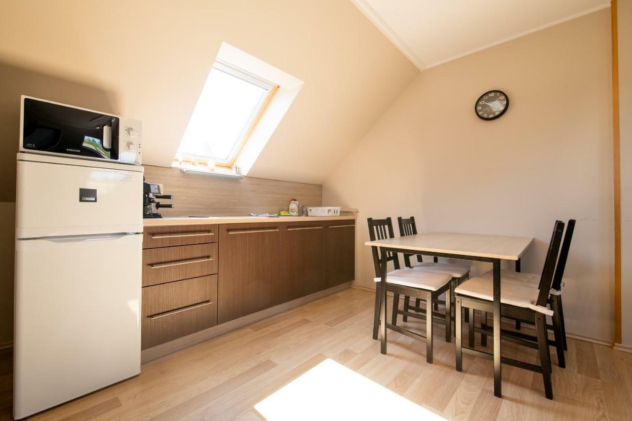 Dunazug Apartmanhaz Domos Luaran gambar